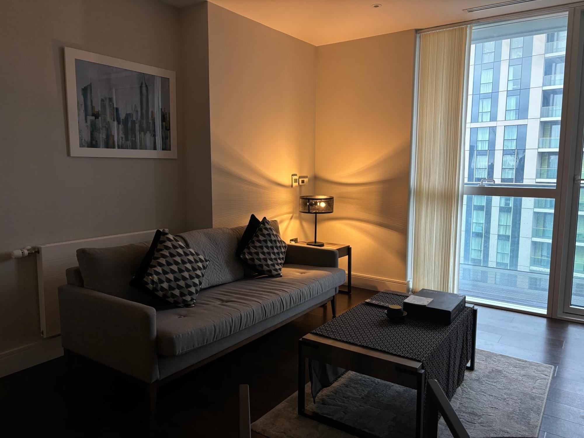 Collection No9 Harbour Way Appartement Londen Buitenkant foto