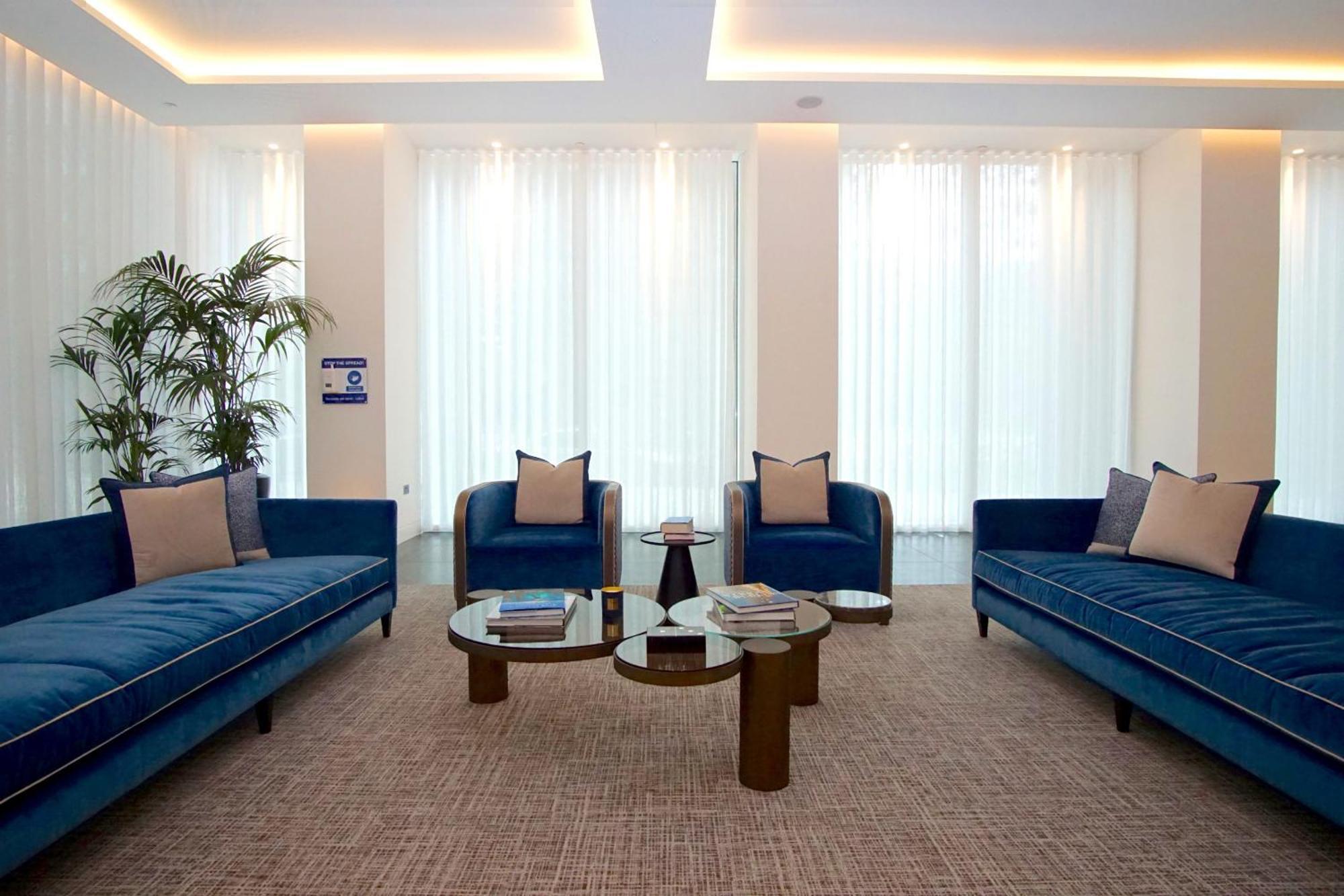 Collection No9 Harbour Way Appartement Londen Buitenkant foto